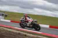 cadwell-no-limits-trackday;cadwell-park;cadwell-park-photographs;cadwell-trackday-photographs;enduro-digital-images;event-digital-images;eventdigitalimages;navarra;no-limits-trackdays;peter-wileman-photography;racing-digital-images;trackday-digital-images;trackday-photos